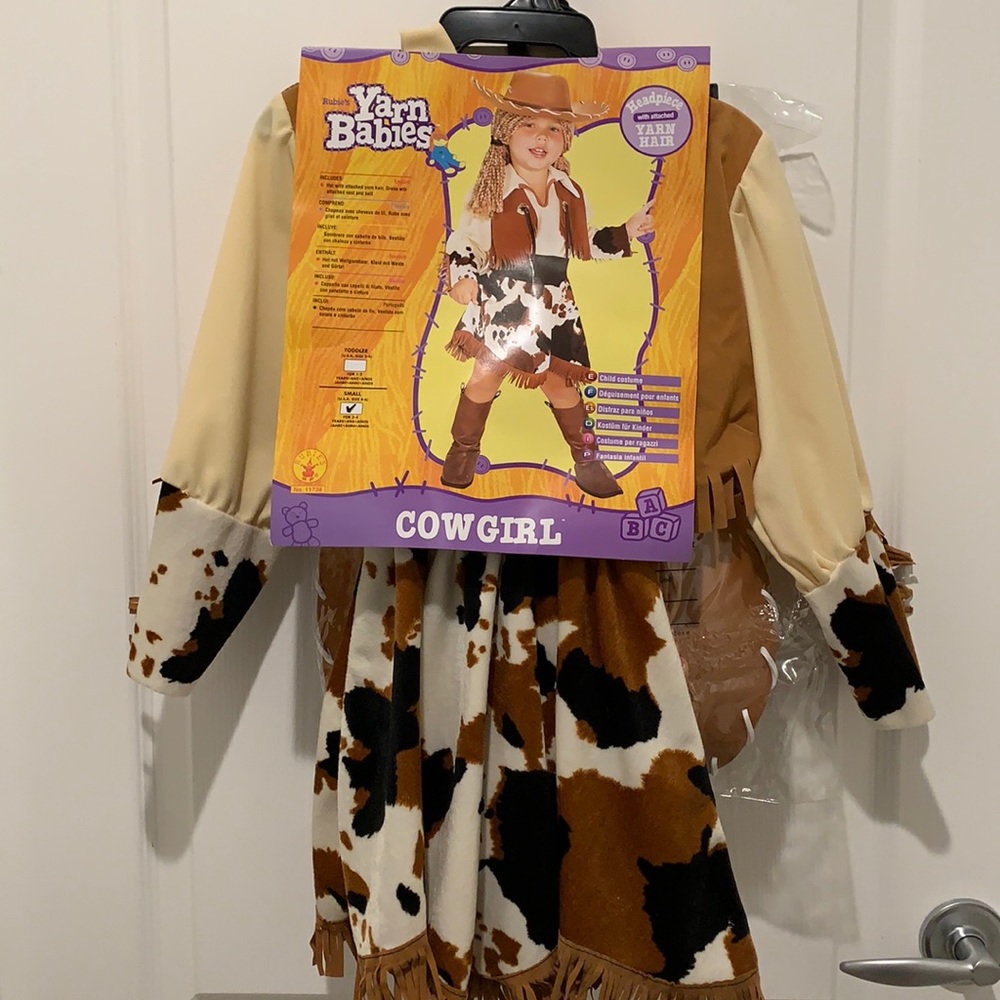 NWT Cowgirl Dress Up Set Size 3-4